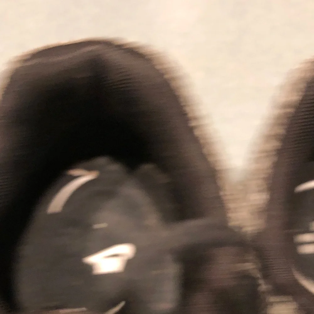Nike Gray and Black Athletic Shoes - Picture 5 of 15